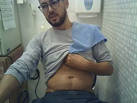 pdasgyn online show from November 26, 2025, 5:36 pm