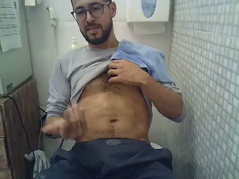 pdasgyn online show from December 3, 2025, 1:42 pm