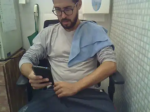 pdasgyn online show from March 12, 2026, 1:39 pm