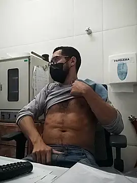 pdasgyn online show from March 18, 2026, 1:25 pm