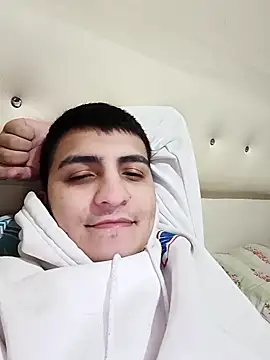 Snapshot of Kadir1320@xh chatting on March 19, 2025, 9:58 pm Kadir1320xh online show from March 19, 2025, 9:58 pm