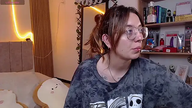 Soy mangx online show from April 13, 2026, 7:03 am