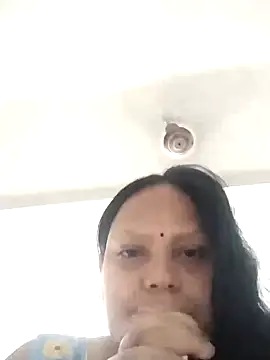 Snapshot of Arohi35 chatting on March 12, 2025, 2:56 pm Arohi35 online show from March 12, 2025, 2:56 pm