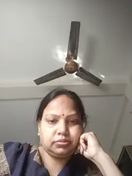 Snapshot of Arohi35 chatting on February 10, 2026, 4:27 am Arohi35 online show from February 10, 2026, 4:27 am