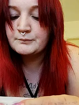 TiffiChantiT2 online show from March 18, 2025, 5:52 am