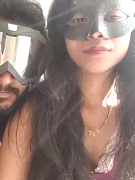 priyanshi-4u online show from December 5, 2025, 8:23 am