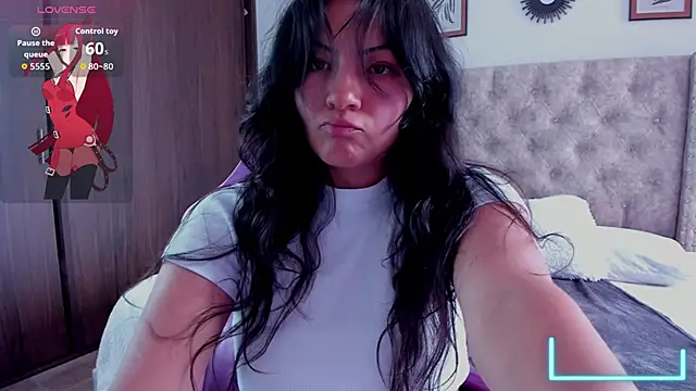 Snapshot of Asaray_T chatting on October 22, 2025, 5:45 pm Asaray T online show from October 22, 2025, 5:45 pm