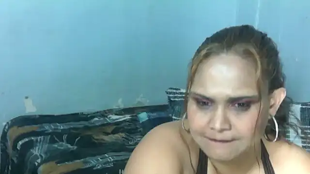 clover cams1874 online show from November 8, 2025, 5:01 pm