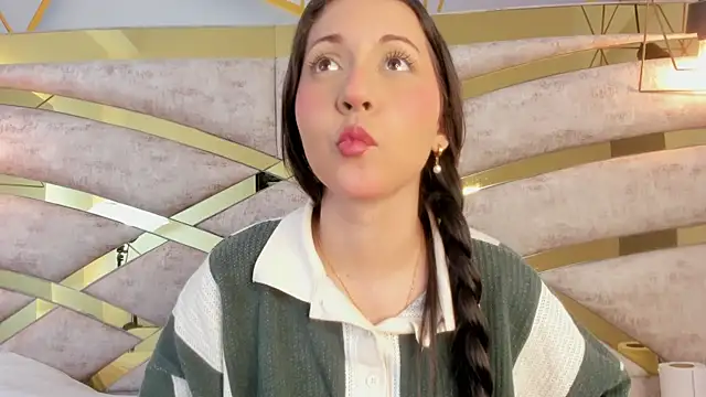 Sofiia Rossee  online show from November 10, 2025, 7:57 pm