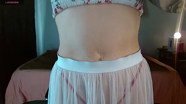 mia velvet1 online show from November 5, 2025, 1:44 pm