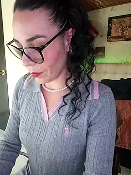 Snapshot of mia_velvet1 chatting on February 12, 2026, 3:29 pm mia velvet1 online show from February 12, 2026, 3:29 pm