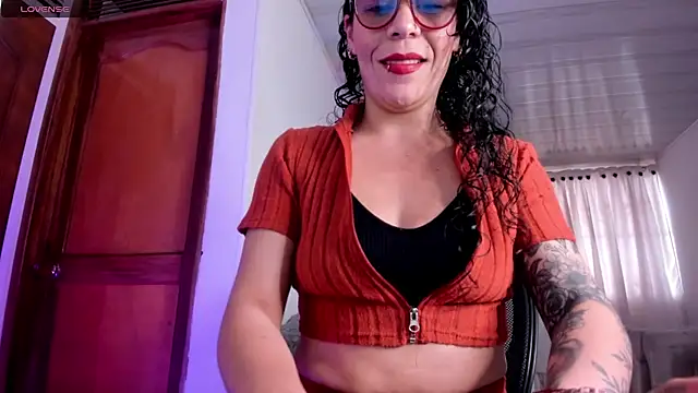 Snapshot of mia_velvet1 chatting on June 22, 2026, 4:04 pm mia velvet1 online show from June 22, 2026, 4:04 pm