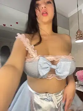 alisonnwalker2025 online show from February 20, 2026, 1:22 pm