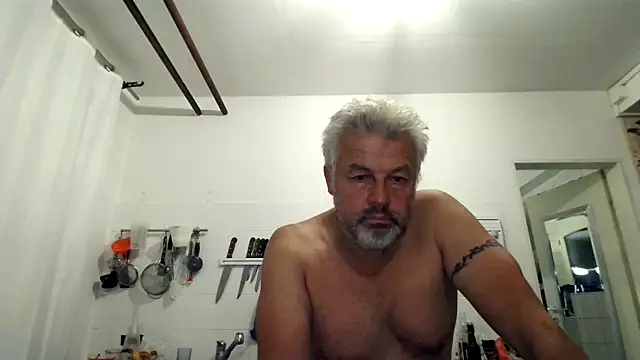 Berg Boy online show from September 18, 2025, 9:17 pm