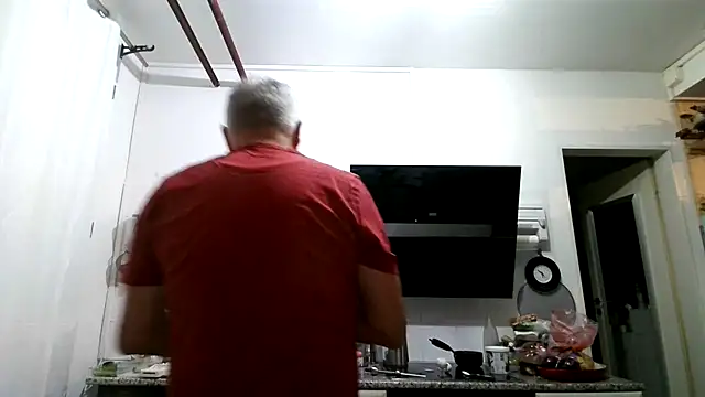 Snapshot of Berg_Boy chatting on April 7, 2026, 3:51 am Berg Boy online show from April 7, 2026, 3:51 am