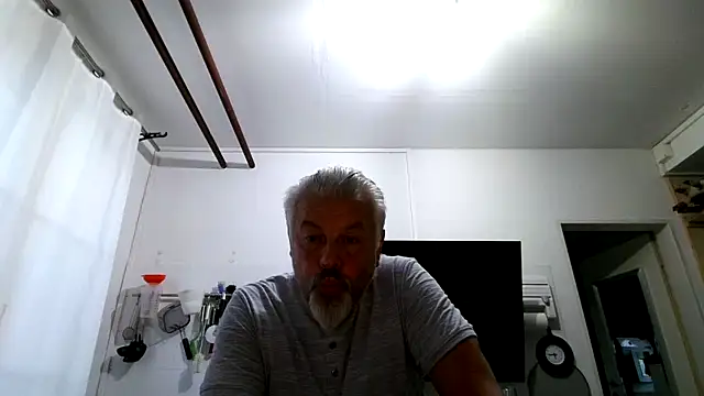 Snapshot of Berg_Boy chatting on May 26, 2026, 3:46 am Berg Boy online show from May 26, 2026, 3:46 am