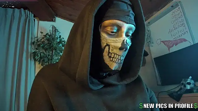 cos operator online show from January 9, 2026, 8:21 pm