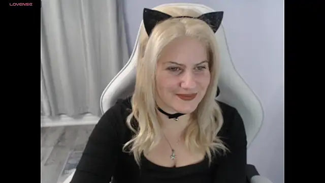 BellaStar84 online show from October 29, 2025, 12:40 pm