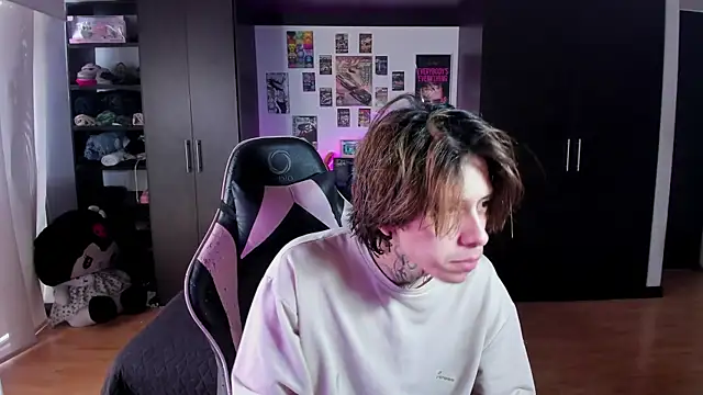 xIce Boy online show from April 14, 2026, 3:51 pm