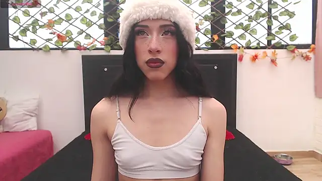 madison  rey online show from March 13, 2025, 2:01 pm