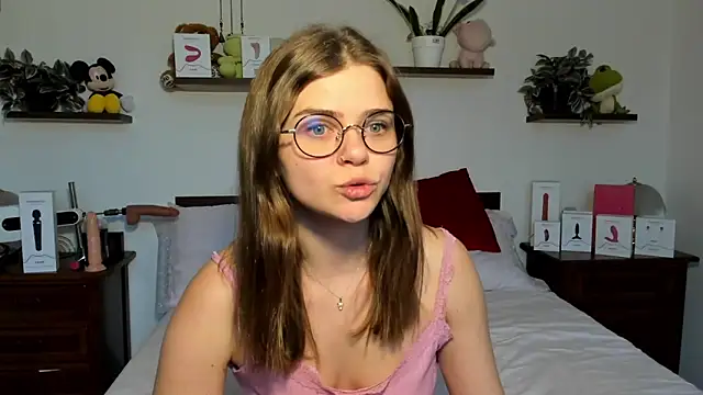 HaleyReedme online show from February 26, 2026, 7:40 am