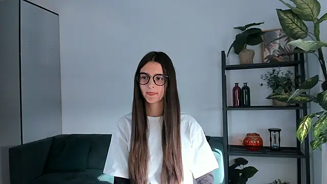 Snapshot of SunnCoote chatting on March 12, 2025, 1:40 pm SunnCoote online show from March 12, 2025, 1:40 pm