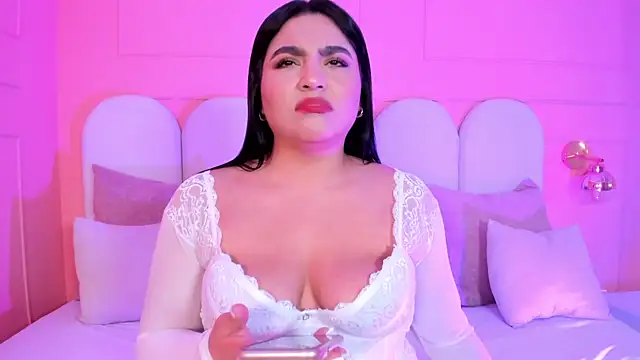 eva sainnt online show from November 24, 2025, 3:28 am