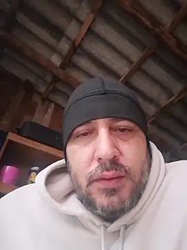 yourflowerpink online show from December 5, 2025, 7:06 am