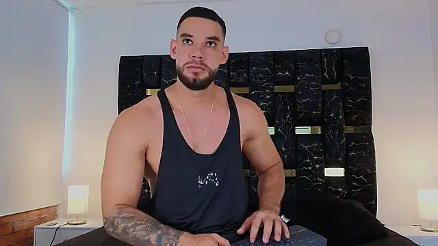 Snapshot of chris_blake__ chatting on March 16, 2025, 9:47 pm chris blake   online show from March 16, 2025, 9:47 pm