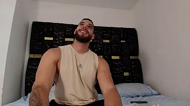 Snapshot of chris_blake__ chatting on October 31, 2025, 6:31 pm chris blake   online show from October 31, 2025, 6:31 pm