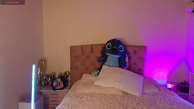 Snapshot of natasha__black chatting on November 16, 2025, 7:41 pm natasha black online show from November 16, 2025, 7:41 pm