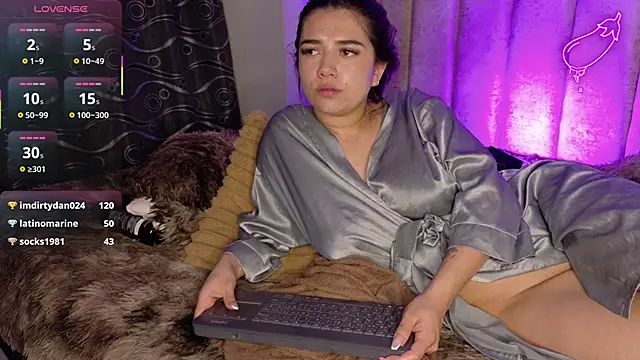 Snapshot of natasha__black chatting on December 19, 2025, 7:26 am natasha black online show from December 19, 2025, 7:26 am