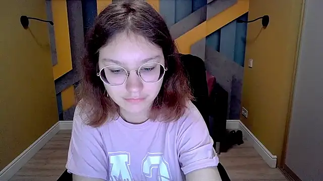 AngelinaLow online show from March 15, 2025, 9:41 am