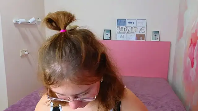 AngelinaLow online show from October 14, 2025, 11:33 am