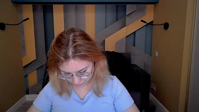 AngelinaLow online show from January 5, 2026, 5:27 pm