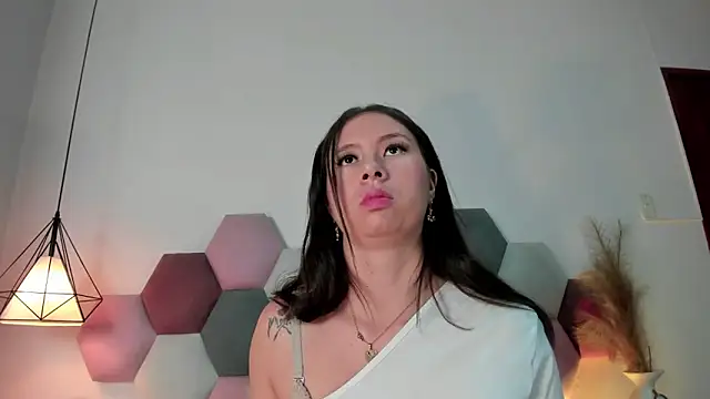 Snapshot of BeckyVidal chatting on September 13, 2025, 9:25 pm BeckyVidal online show from September 13, 2025, 9:25 pm