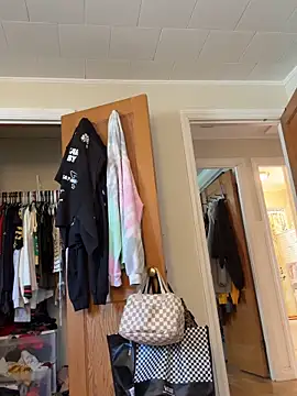 SpaceCowWhore online show from September 27, 2025, 4:12 pm