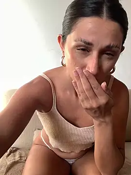 luci brecman online show from January 11, 2026, 11:37 am