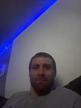 Stillhard8925 online show from November 4, 2025, 10:36 am