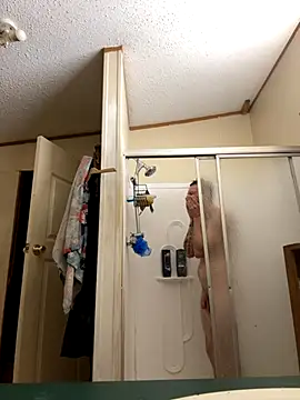 Stillhard8925 online show from December 1, 2025, 10:48 pm