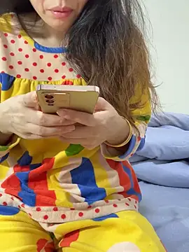 aa520uv online show from November 8, 2025, 12:00 am