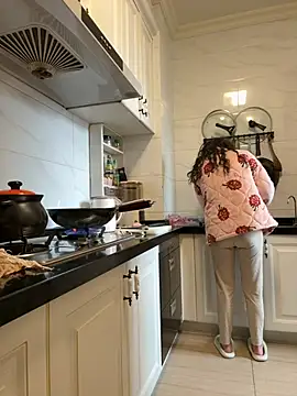 Snapshot of aa520uv chatting on January 17, 2026, 3:00 am aa520uv online show from January 17, 2026, 3:00 am