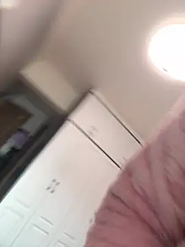 Snapshot of aa520uv chatting on February 12, 2026, 2:17 am aa520uv online show from February 12, 2026, 2:17 am