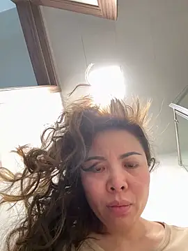 Snapshot of aa520uv chatting on February 21, 2026, 2:34 am aa520uv online show from February 21, 2026, 2:34 am