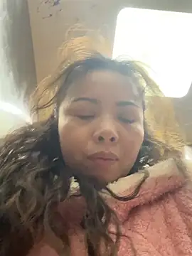 Snapshot of aa520uv chatting on March 2, 2026, 3:30 am aa520uv online show from March 2, 2026, 3:30 am