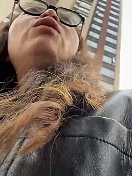 Snapshot of aa520uv chatting on March 27, 2026, 8:26 am aa520uv online show from March 27, 2026, 8:26 am