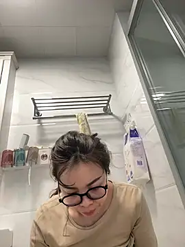 Snapshot of aa520uv chatting on April 7, 2026, 1:50 am aa520uv online show from April 7, 2026, 1:50 am