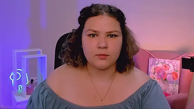 FlorenceAnderson online show from September 11, 2025, 9:20 am