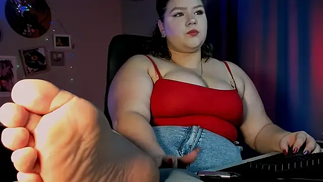 FlorenceAnderson online show from December 22, 2025, 12:24 pm