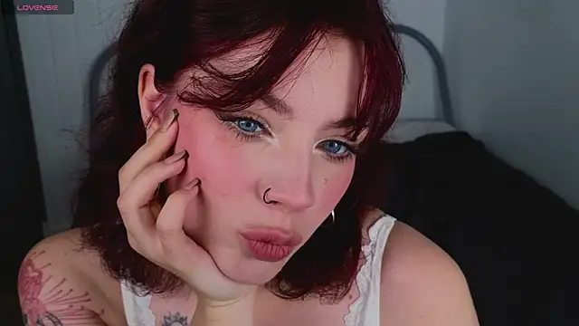 Snapshot of Forget__Me__Nots chatting on September 24, 2025, 5:16 pm Forget Me Nots online show from September 24, 2025, 5:16 pm